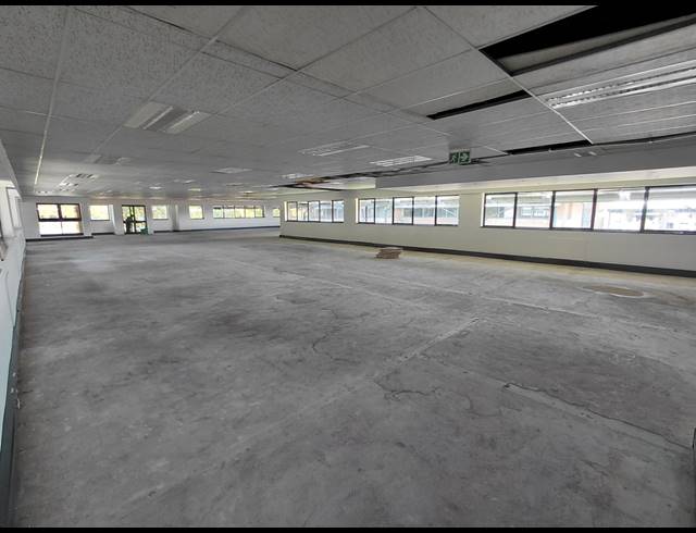 1,839M² OFFICE TO LET IN RANDJESPARK
